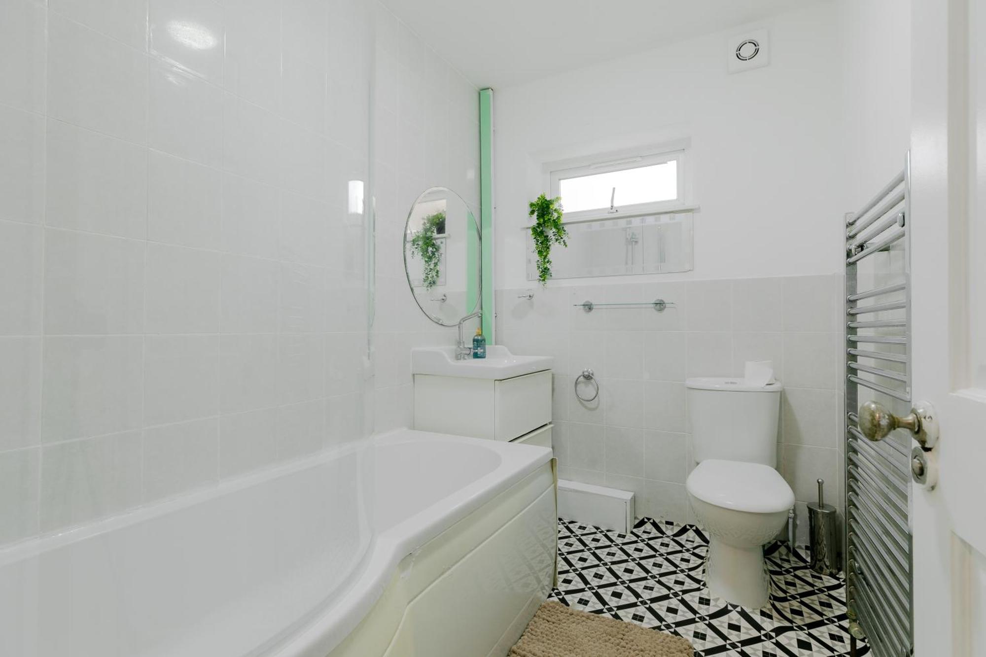 5Br House, Free Parking Offa12, Contractor, Big Families, Relocation Villa Redbridge Exterior photo